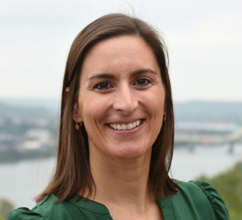 Liz-Keating-Headshot